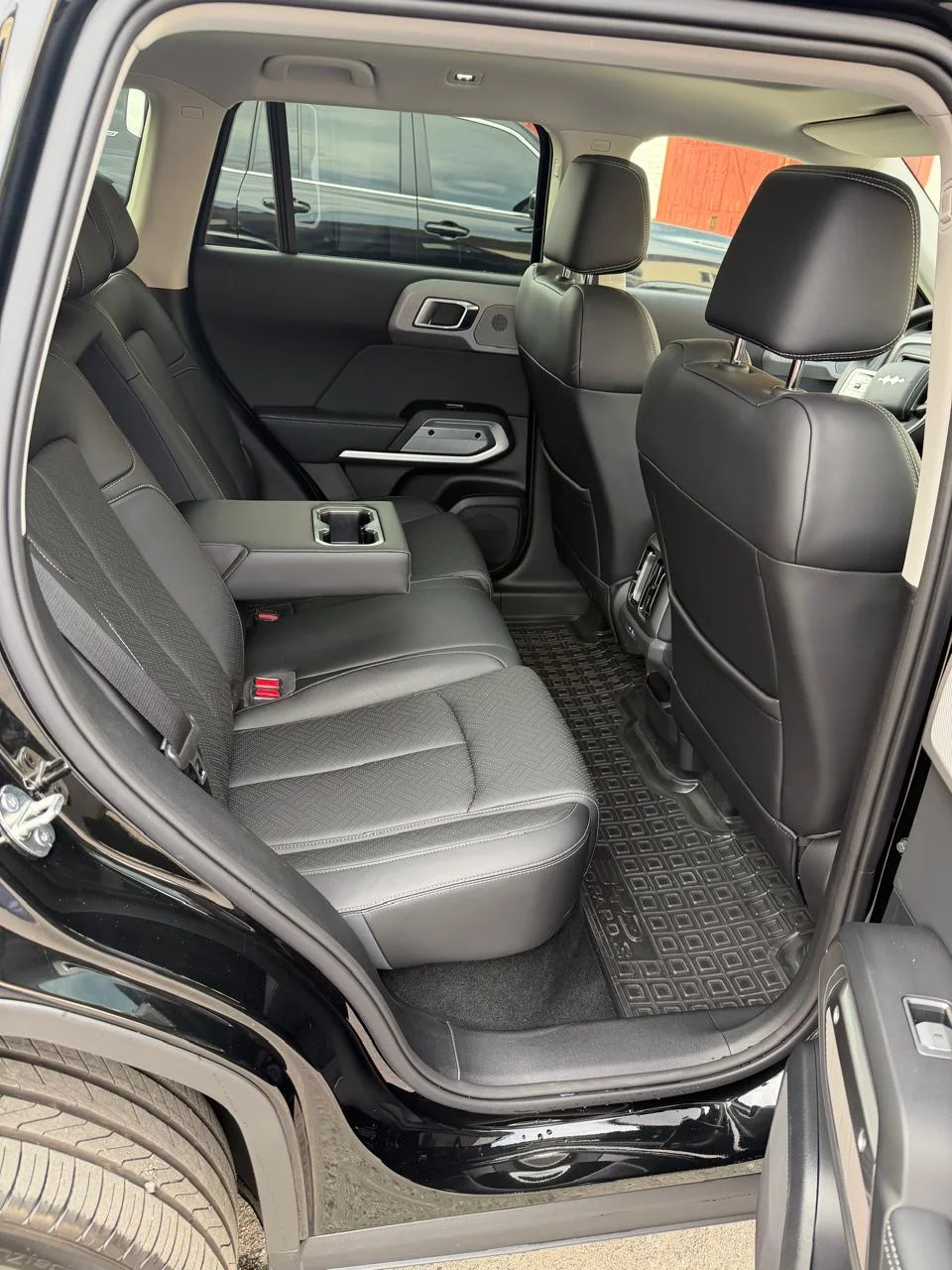 Задні сидіння BYD Leopard